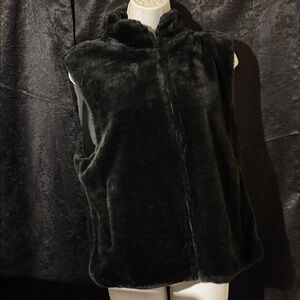 Women's Black Faux reversible Fur Vest small